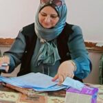 من ديوانى مالى والقمر دكتورة مرفت الشربين عصر