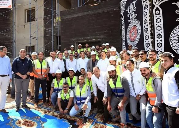 عنوان: “أشمون بتتبني.. وده مش حلم”
