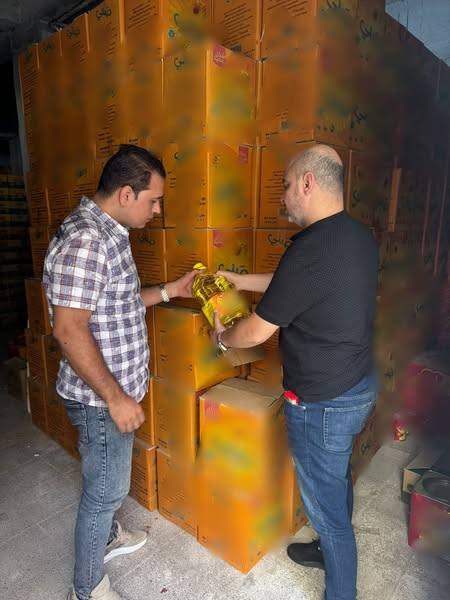 ضبط ٧٨ طن سلع غذائية مجهولة المصدر بالزقازيق والعاشر من رمضان.