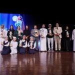 خلال افتتاحها العرض الأول لمسرحية “طموح زايد يعانق الفضاء” ..