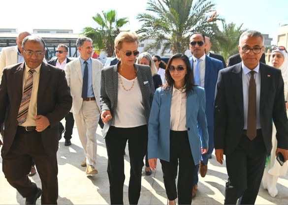 سفيرة الإتحاد الأوروبي ومحافظ البحيرة تتفقدان المركز النموذجي للزراعة الآلية بدمنهور