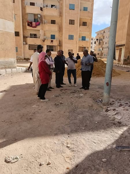 متابعة تطوير حي الشروق بمطروح ميدانيًا