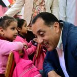 الدكتور مدبولي يتفقد مدرسة بالسويس لمتابعة انتظام الدراسة