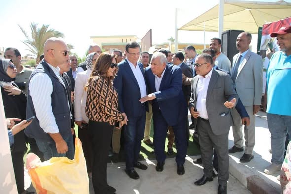مشاركة أيادي مصر السويس بمعرض الزراعة بالوادي الجديد