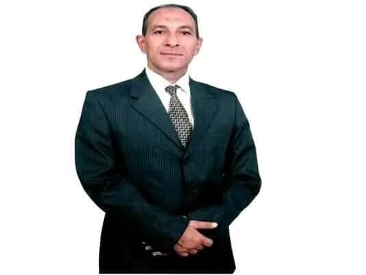 قراءة نقدية فى “الفساتين المائة”