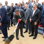 محافظ الجيزة يشهد وضع حجر الأساس لمصنع مجموعة المنصور للسيارات