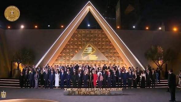 مصر تُبهِر العالم من قلب التاريخ.. افتتاح المتحف المصري الكبير.