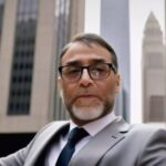  الرُّوِيَّةُ وَالتَّعَقُّلُ عِندَ الحُكم 