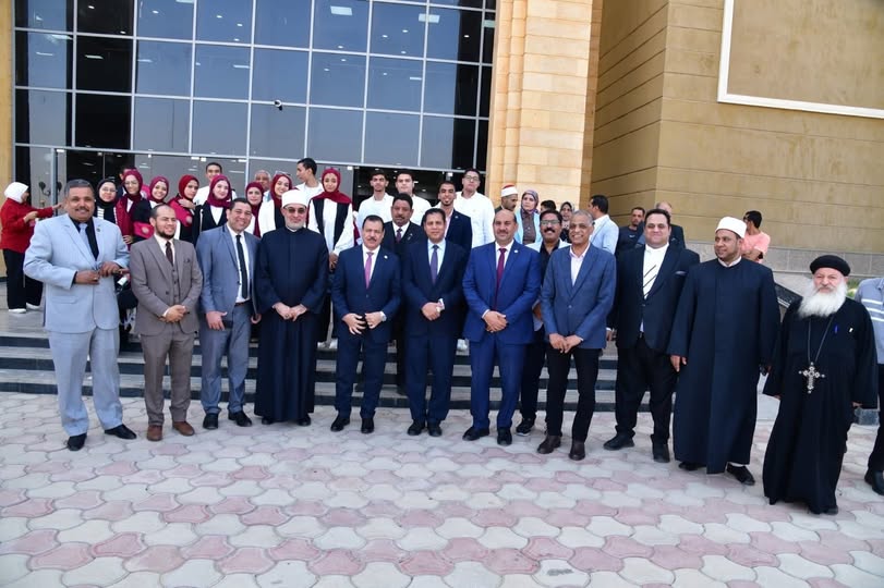 جامعة الوادي الجديد تقيم ندوة “مصر رائدة السلام في العالم” بحضور مفتي الديار المصرية