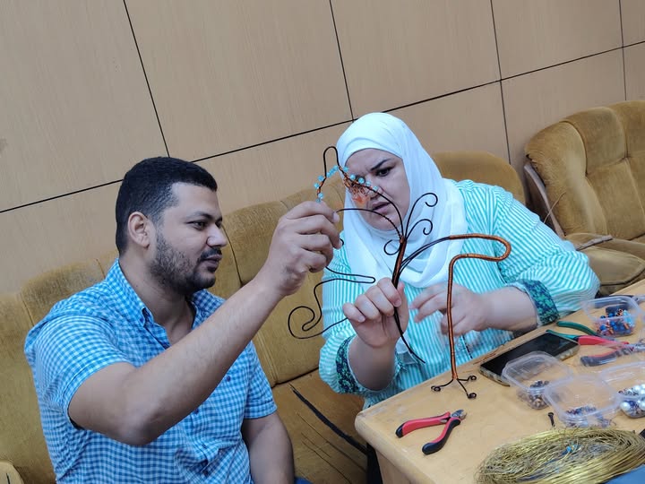 إعداد القادة تطرح أساليب تشكيل الأسلاك النحاسية لصناعة القلائد