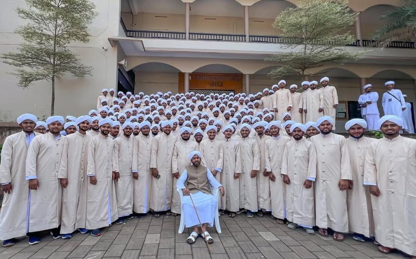 جامعة الهند الإسلامية تواصل صناعة الجيل الواعي وفقًا لنبضات العصر