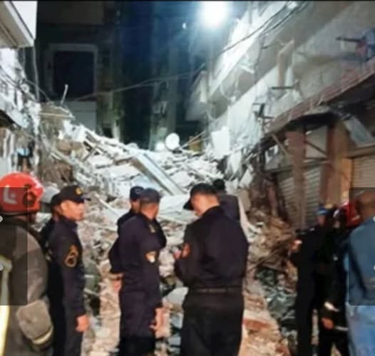 انهيار عقار من ٨ طوابق دون إصابات بالإسكندرية