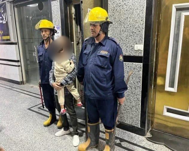إنقاذ مواطن وطفله بعد تعطل مصعد سكني بالفيوم