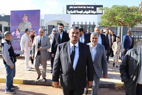 وكيل عام وزارة الصحة يفتتح عيادة قاريونس المجمعة