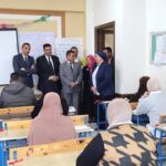 محافظ السويس يتابع اختبارات معادلة محو الأمية للإعدادي