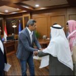 محافظ السويس يناقش مطالب القبائل ويدعم التراث والخدمات