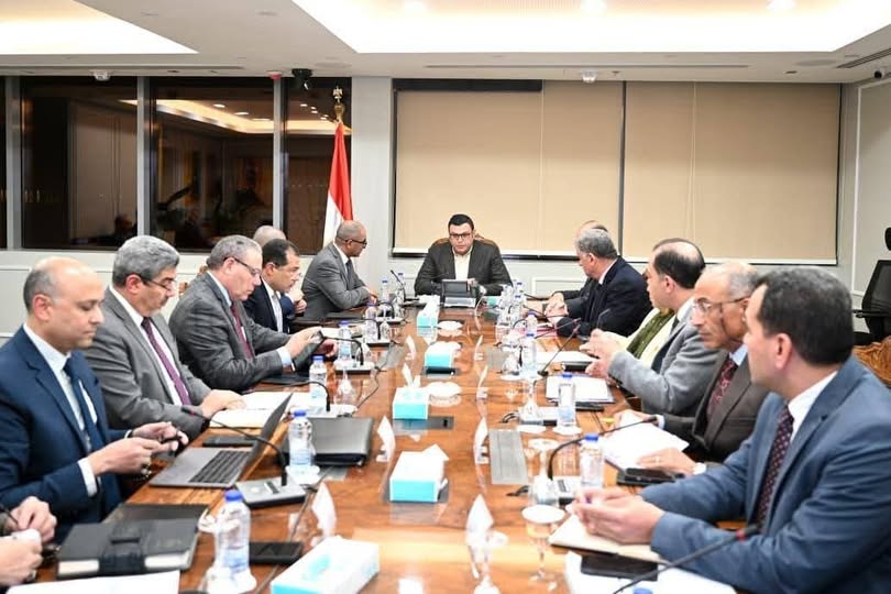 وزير الإسكان يتابع الموقف التنفيذي لمشروعات المبادرة الرئاسية حياة كريمة