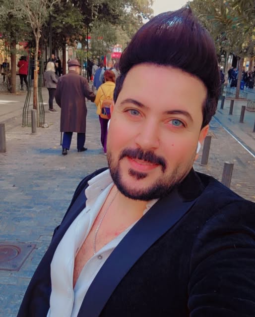 محمد يونس قباعه: صوت معاصر في صناعة المحتوى الرقمي