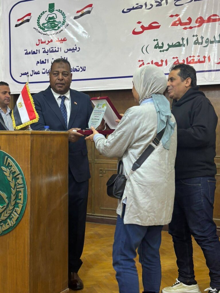 «عمال مصر» ظهير وطني للرئيس السيسي والجمهورية الجديدة