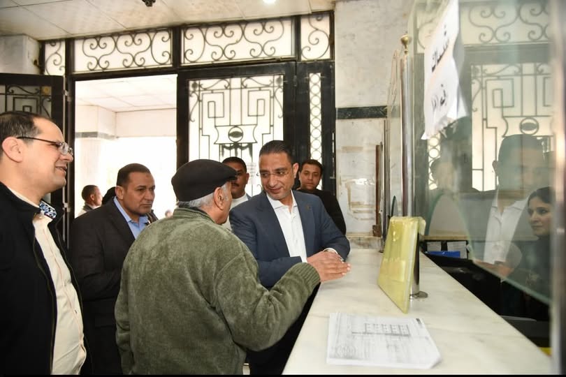 محافظ الفيوم يتفقد سير العمل بالمركز التكنولوجي بمجلس المدينة