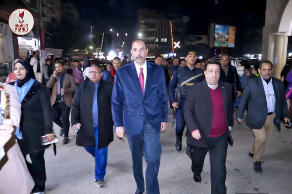 محافظ سوهاج يعيد الانضباط بمواقف طهطا ويحاسب المقصرين
