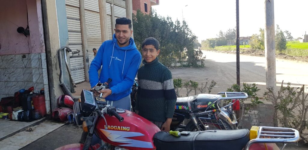 الأسطى حسن: فلْسَفتهُ في فحص الموتسكل تبدأ بالدقة، وتنتهي بالأمان