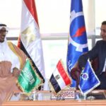 محافظ السويس والقنصل السعودي يبحثان التعاون ويفتتحان خدمات