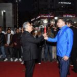 محافظ الدقهلية يستقبل مدير الأمن والقيادات الأمنية والتنفيذية بالديوان العام، ويوقد الشعلة إيذانا ببدء الاحتفال بالعيد القومي.