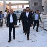 وزير الصناعة يتفقد مصانع شق الثعبان