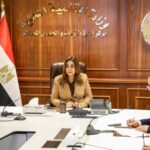 وزيرة التنمية المحلية والبيئة تتابع مع المحافظات الإجراءات الخاصة بتعريفة الركوب الجديدة