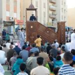 أجواء إيمانية مبهجة بساحة مسجد خليفة بن زايد بالغردقة في صلاة عيد الفطر المبارك .