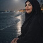 العمر بيجري وأنا لسه بستناك