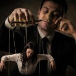 عندما تعيش سنوات مع شخص نرجسي…