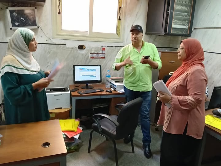 أبو حطب يتابع سير وإنتظام العمل بملف التصالح بالمركز التكنولوجى خلال العطلة الرسمية