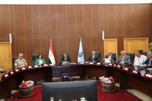 المحافظ يحسم الملفات الحيوية.. طوارئ للكهرباء والمياه وتسابق مع الزمن لإدراج المشروعات الجديدة