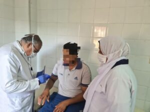 ٦ عيادات طبية متنقلة تقدم خدمات الكشف والعلاج والأشعة والتحاليل مجاناً للمواطنين بالبحيرة