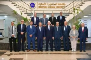 محافظ الدقهلية يشارك في مجلس أمناء جامعة المنصورة الأهلية ويشيد بإنجازات 100 يوم
